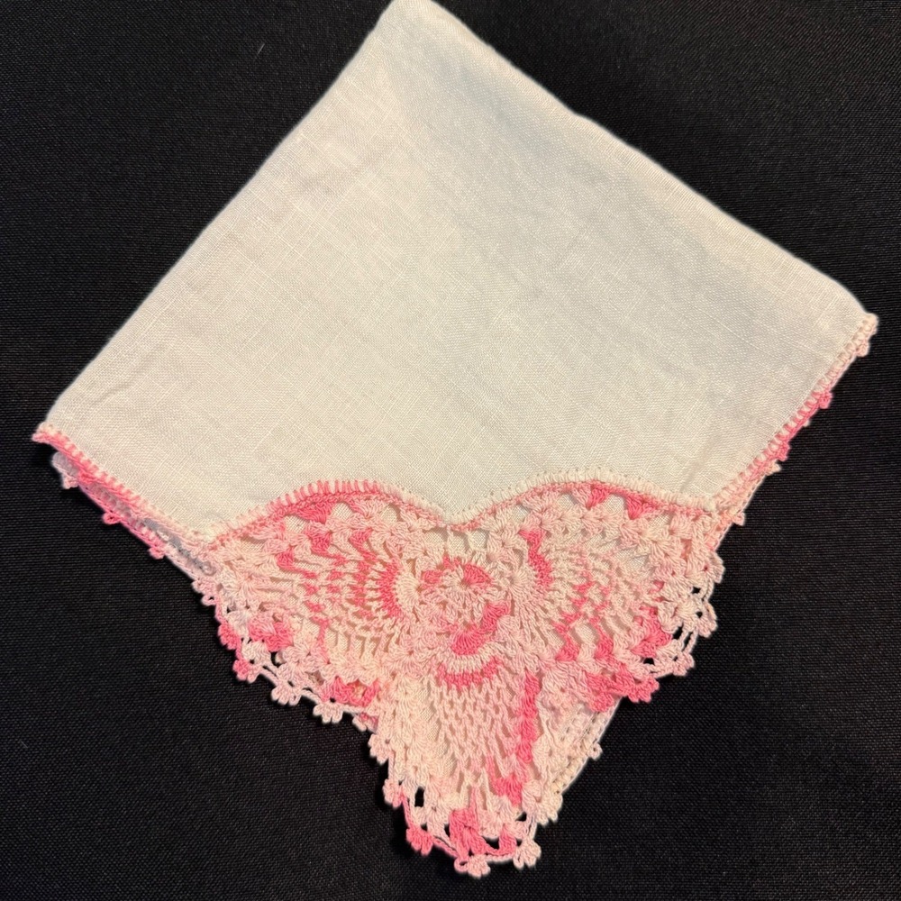 Vintage Pink Ombre Crochet Butterfly‎ Corner Linen Hankie Handkerchief